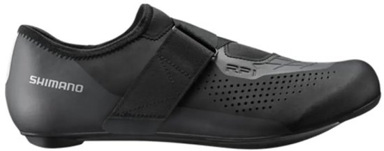 Zwarte Shimano wielrenschoen met klittenbandsluiting en geperforeerd bovenwerk.