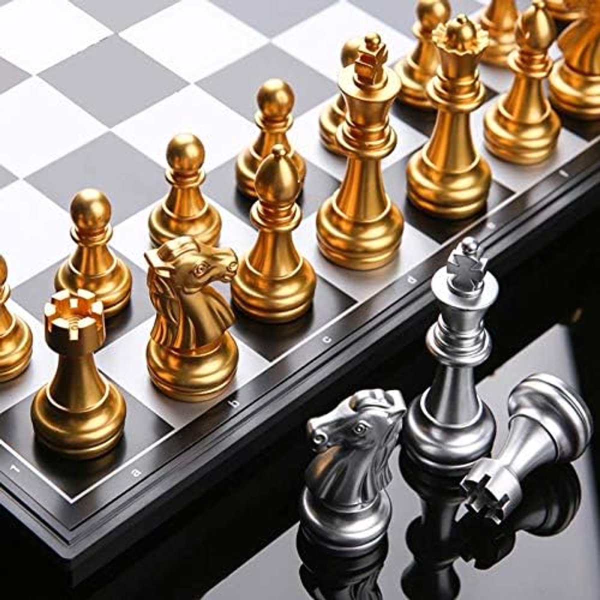 Middeleeuwse schaakspel met magnetisch schaakbord goud zilver schaakstukken bordspellen figuur set Schaken (Color : 25x25cm)