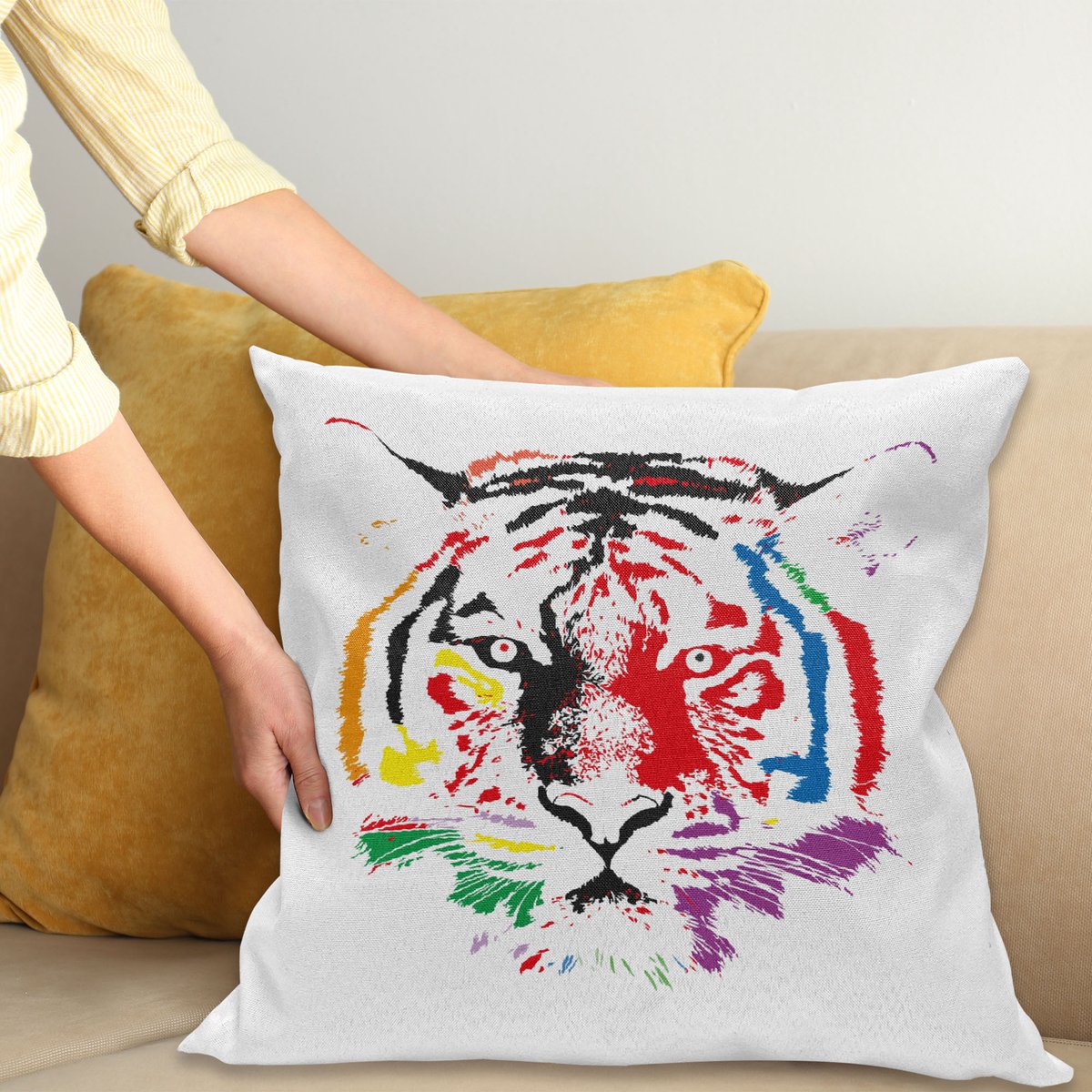 ABAKUHAUS Dier Sierkussenhoes, Kleurrijk Tiger Head Silhouet Painting Stijl Wilde Dieren Natuur Modern Kunstwerk Afbeelding, Decoratieve Vierkante Sierkussenhoes, 45 x 45 cm, Vermiljoen Zwart