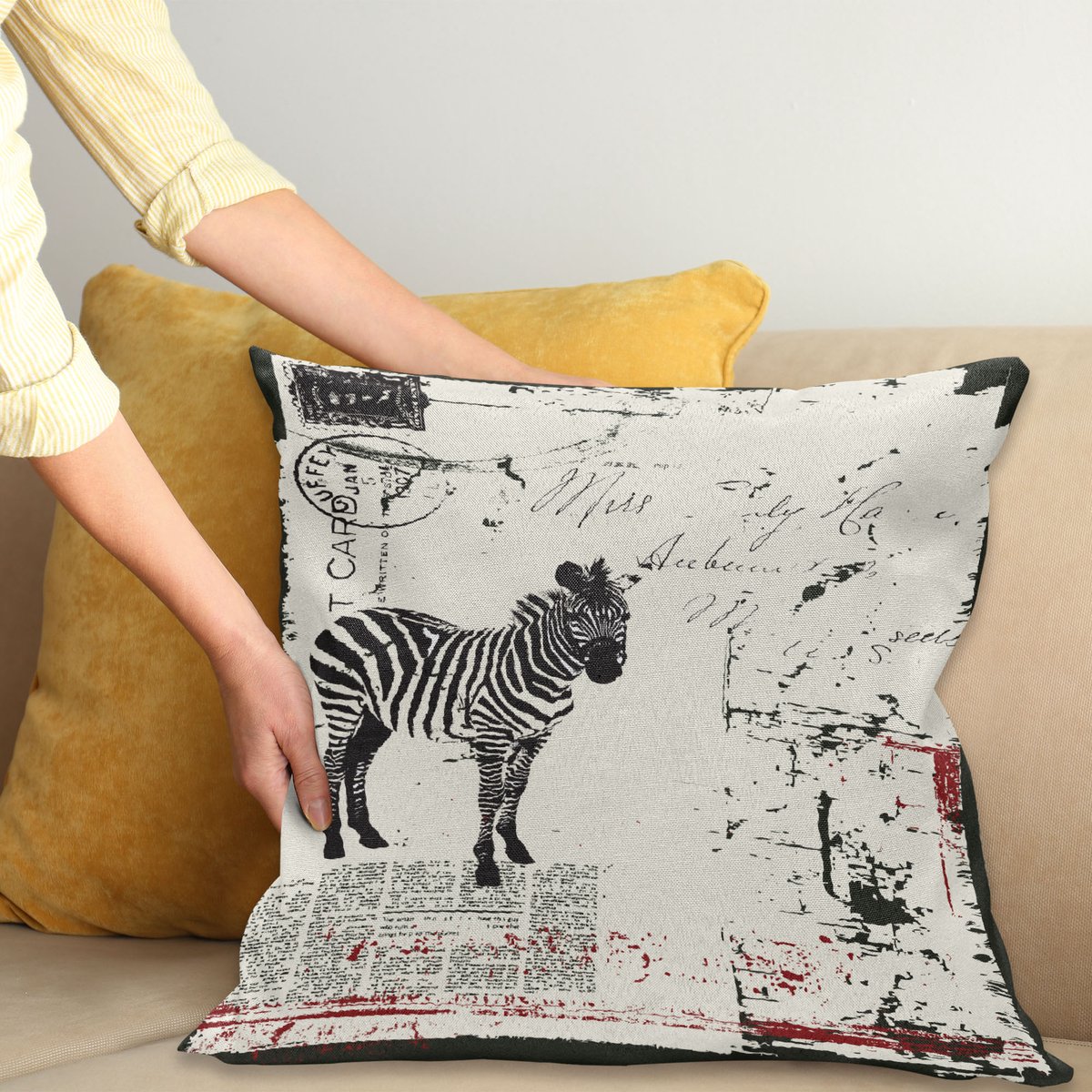 ABAKUHAUS Grunge Sierkussenhoes, Modern Textured Savanne Dier Zebra op Retro Typographic Achtergrond Print, Decoratieve Vierkante Sierkussenhoes, 60 x 60 cm, Zwart Crème