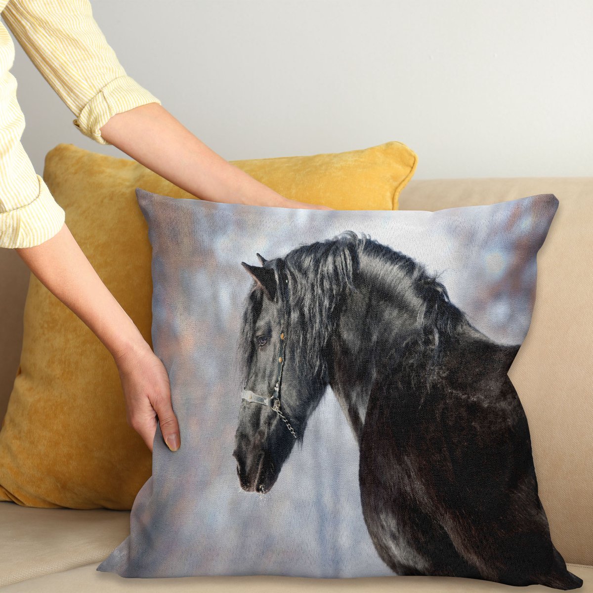 ABAKUHAUS Horse Sierkussenhoes, Zwart Stallion Portrait Profile in Winter Bos Friesian Mammal Purebred, Decoratieve Vierkante Sierkussenhoes, 50 x 50 cm, Blauw Zwart