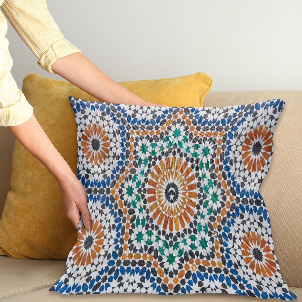 ABAKUHAUS Moroccan Sierkussenhoes, Traditioneel Moroccan Mosaic Stijl Kunst Maan en Ster at de Center Ottoman Motieven, Decoratieve Vierkante Sierkussenhoes, 50 x 50 cm, Oranje Blauw