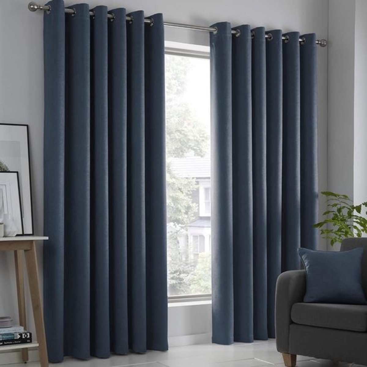 Set van 2 Donkerblauwe Verduisterende Oogplooigordijnen 117 x 229 cm