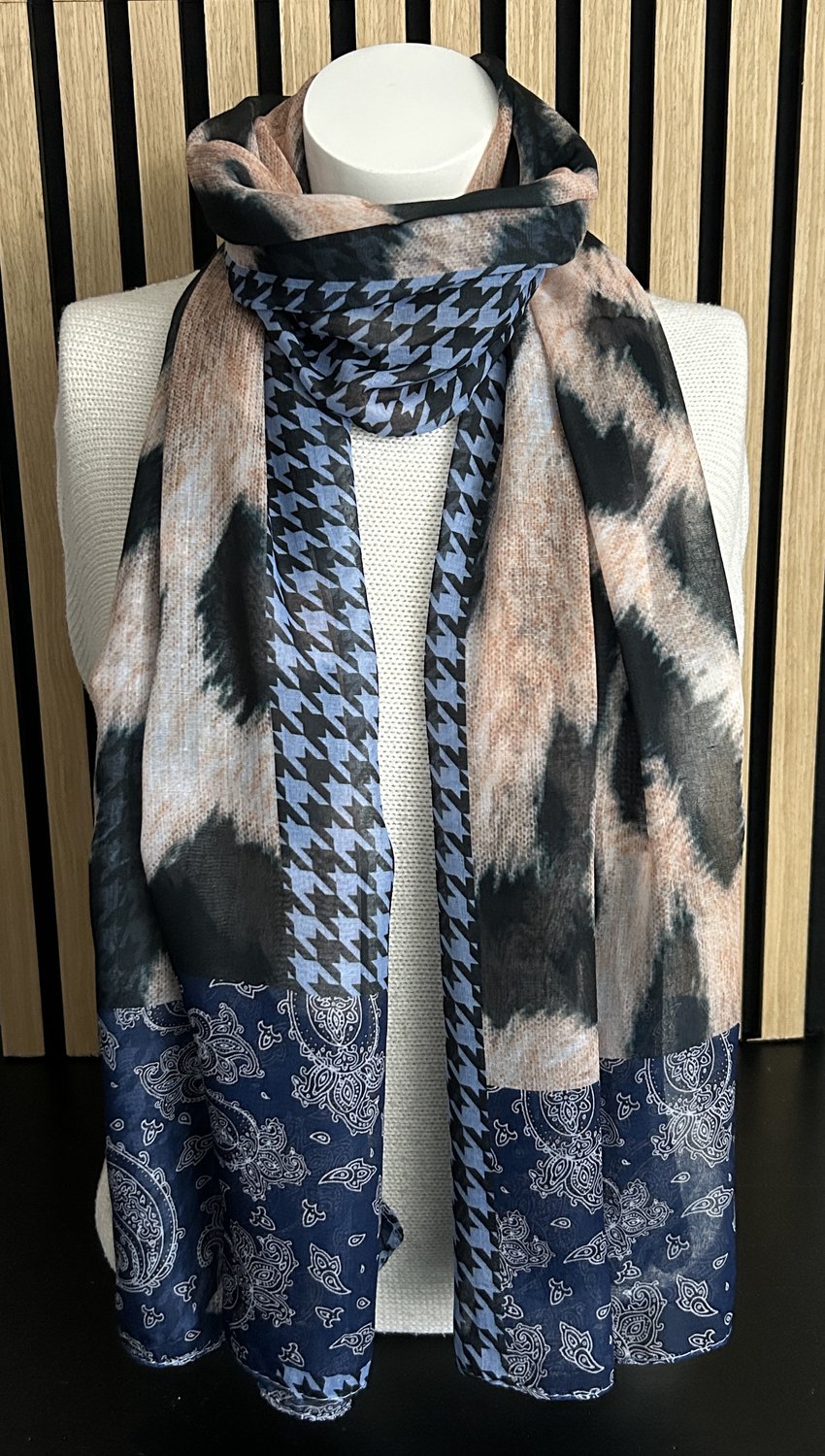 Dames Sjaal Blauw Met Pied De Poule Print