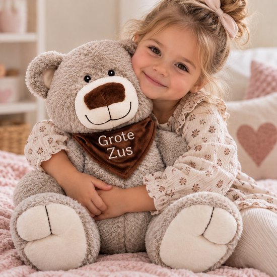 Grote Knuffelbeer 45 cm – Grote Zus – Zwangerschapsaankondiging – Geborduurde Knuffel – Cadeau voor Grote Zus – Ik Word Grote Zus – Geboorte Cadeau – Beer – Grijs – Kraamcadeau — afbeelding 2