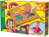 SES Creative Hamertje Tik Trendy met Kurken Plankje en Houten Vormpjes - Vanaf 3 Jaar - Schoencadeautjes Sinterklaas