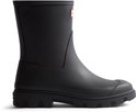 Zwarte Hunter regenlaars met dikke zool, rood/wit logo en witte achtergrond.