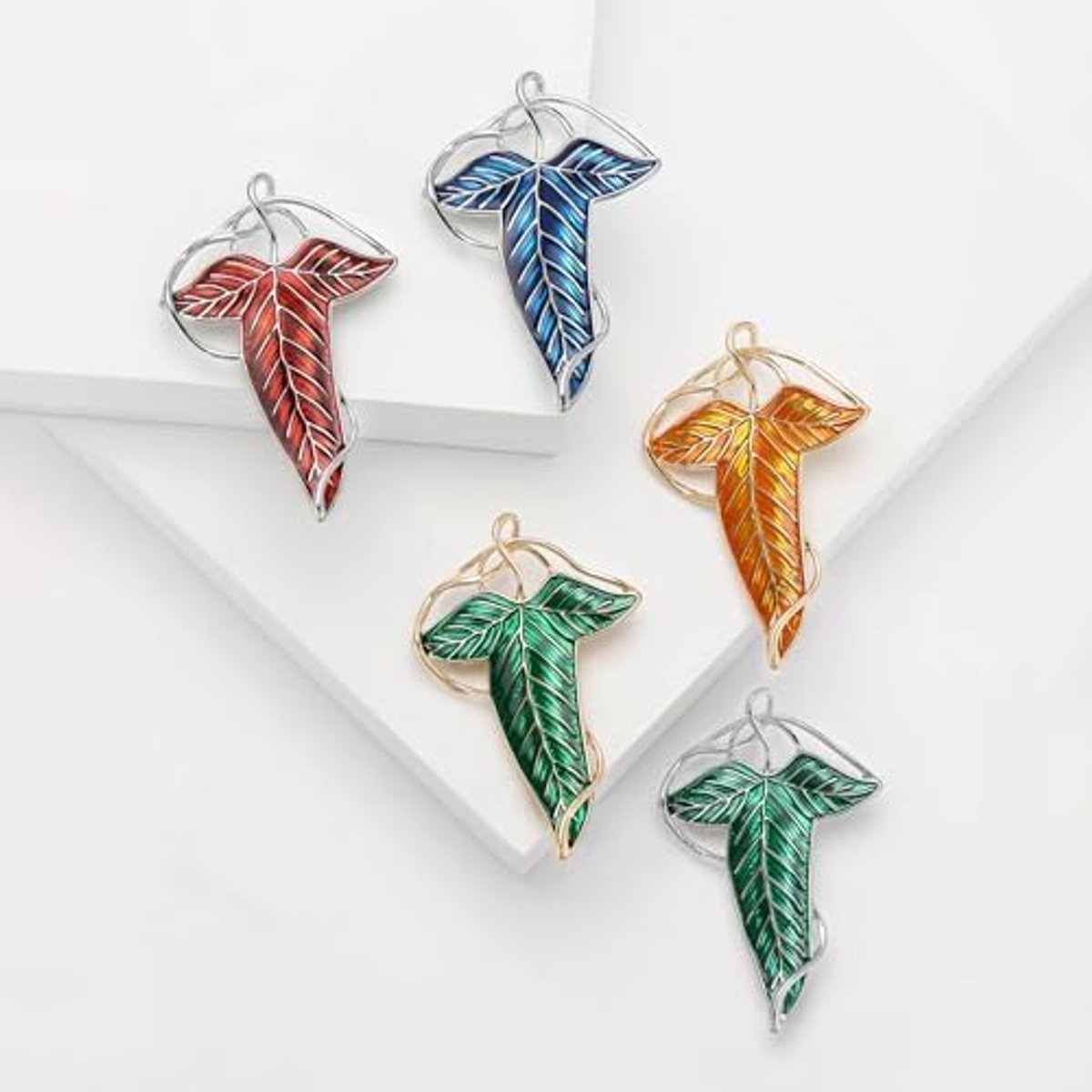 Groen blad emaille broche bosbescherming pin voor cosplay feestelijke kleding hobbit cape accessoires cadeau (groen)