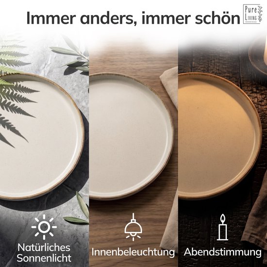 Crèmekleurig aardewerk bord met subtiele spikkels en beige rand, getoond onder natuurlijk zonlicht, binnenverlichting en avondlicht.