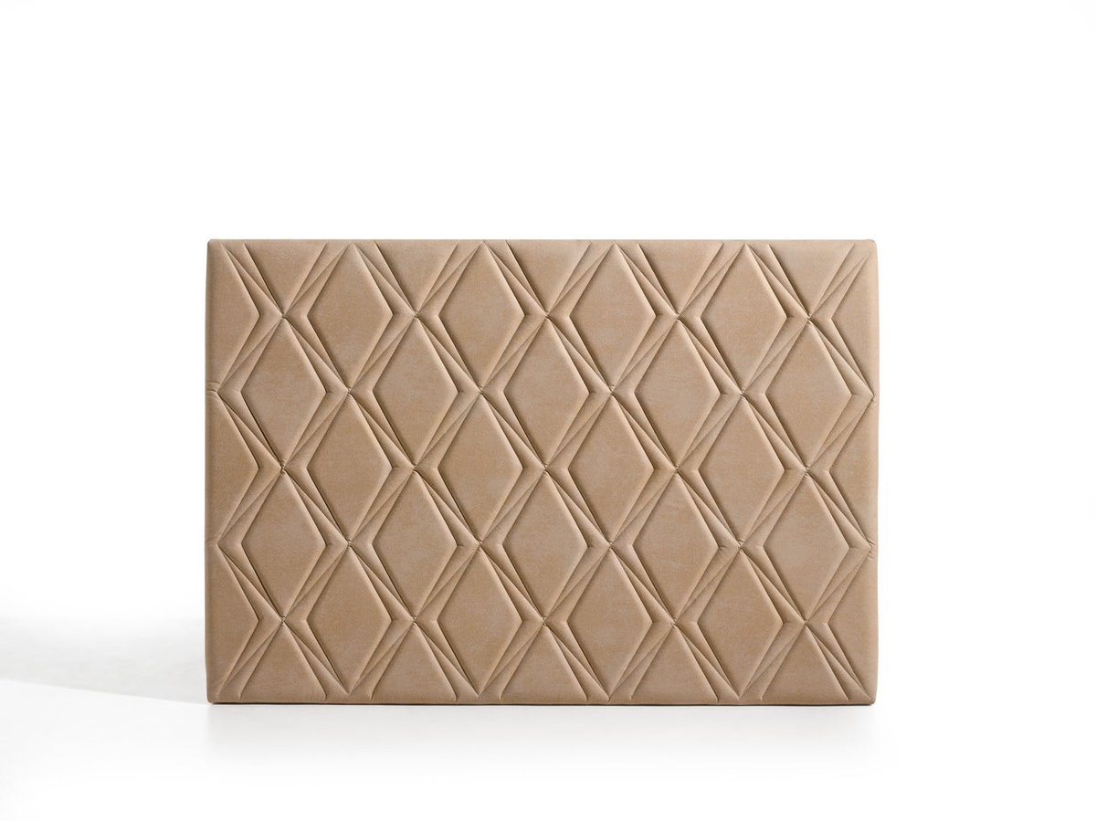 Hoofdbord Rubí voor bed van 140 van camel-kleurige stof 154x115x8. Matras