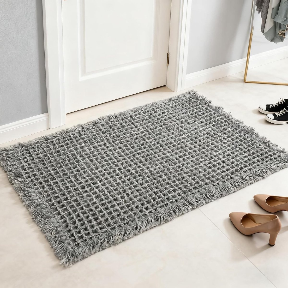 Donkergrijze Wafel Badmat 18"x30", Super Absorberend en Antislip Badkamer Tapijt, Machinewasbare Badmat met Rubber Achterkant voor Badkamer en Woonkamer