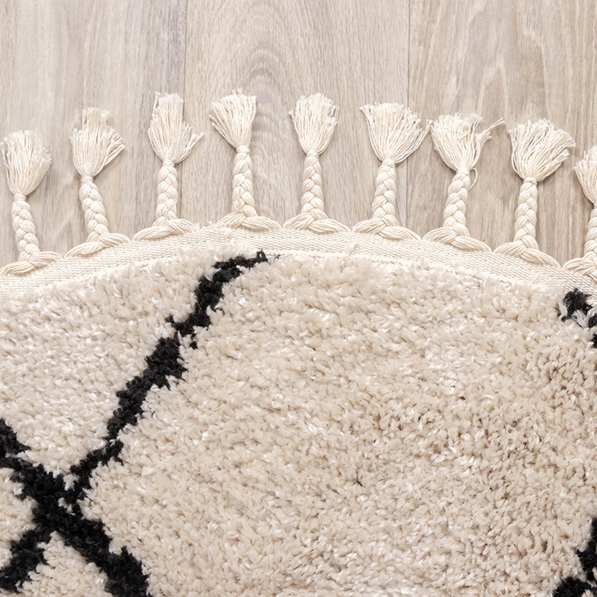 FRAAI Rond hoogpolig vloerkleed - Grand Lines Weave Creme/Zwart - Ø 100cm