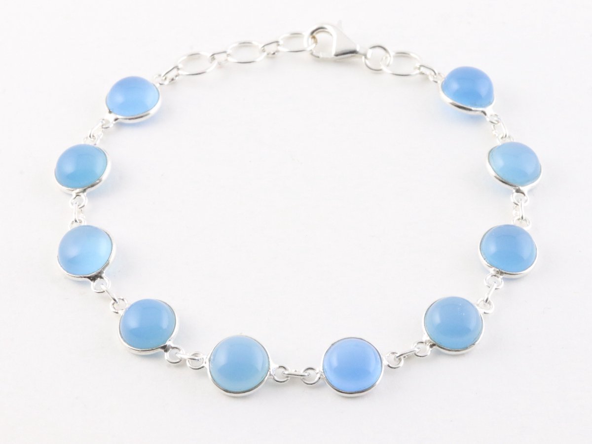 Fijne zilveren schakelarmband met blauwe chalcedoon