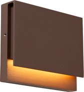 Bruine LOMAR wandlamp met een strak design, verlicht van onderen.