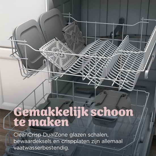 Glazen schalen, deksels en crispplaten in de vaatwasser. Tekst: Gemakkelijk schoon te maken.