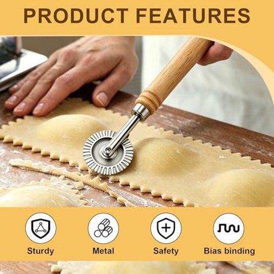 Pasta Snijder met Wielen - Houten Handvat — afbeelding 2