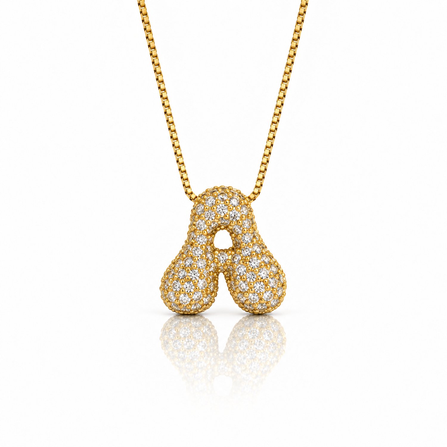 Maevi® Letter Ketting - Letter: A - Glitter Letterketting - Zirkonia Ketting - Lengte: 40 cm - Inclusief Luxe Verpakking - 18K Verguld Goud - Gouden ketting / Gouden letter - Hoge Kwaliteit - Luxe Ketting - Cadeau voor Vrouw / Dames / Moeder / Mama
