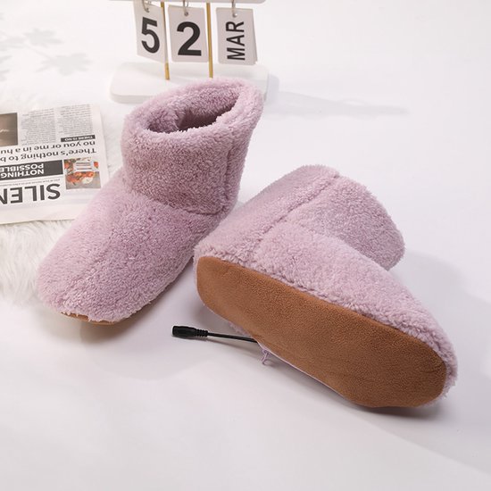 Lichtroze hoge pluche pantoffels met verwarmingskabel en bruine suède antislipzool.