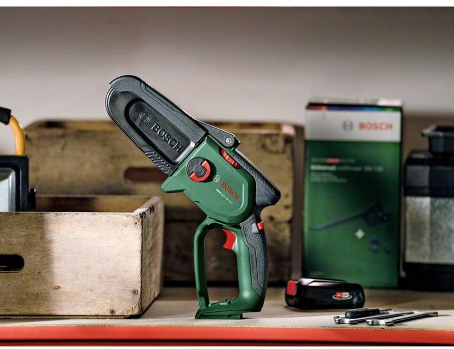 Bosch EasyChain 18V-15-7 Kettingzaag - met 18 V accu en lader