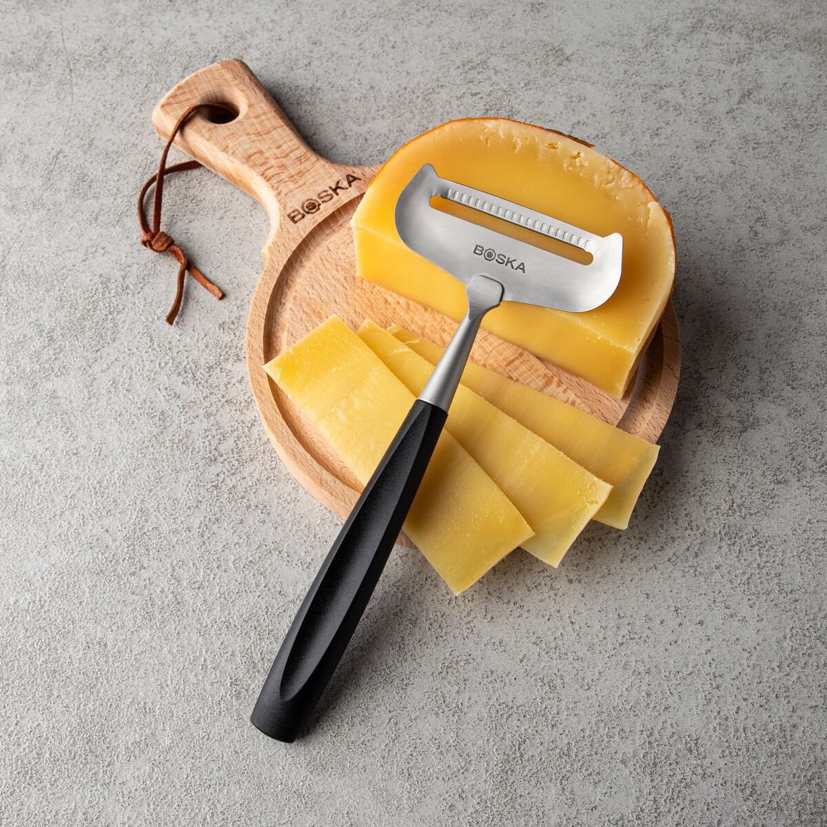 Boska Kaasschaaf Zacht Milano+ - Kaasschaaf voor jonge kaas - RVS - Vaatwasserbestendig â€“ Kaasschaaf Zwart - Keukengerei - Keuken accessoires — cadeau in Kookcadeaus - foto 6