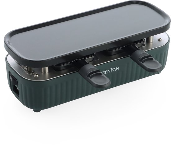 Donkergroene GreenPan gourmetset met zwarte grillplaat tegen een zwarte achtergrond.
