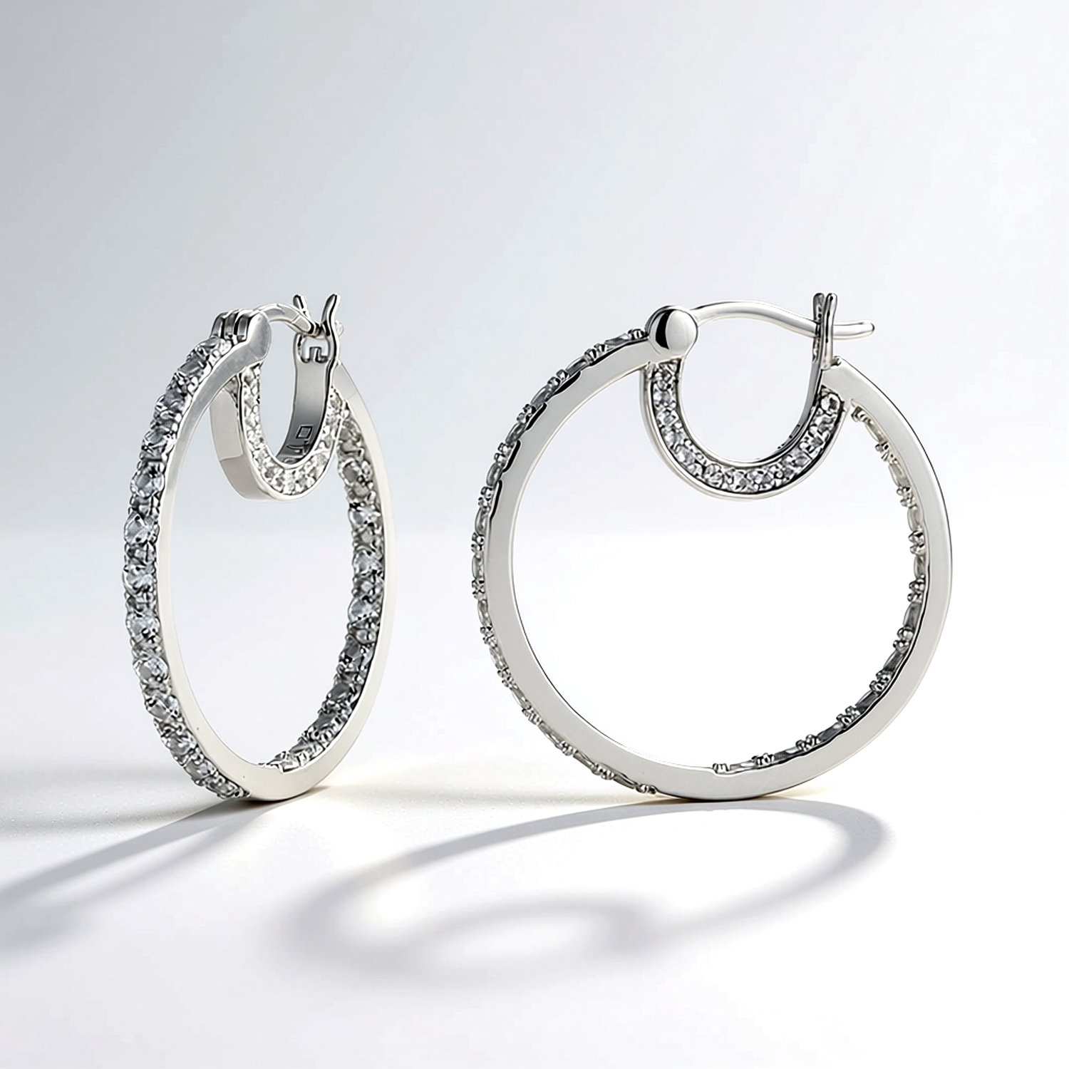 Cavill Berlin - Zilveren Oorbellen - 925 Sterling Zilver - Witte Topaasstenen - Tijdloze Elegantie en Luxe