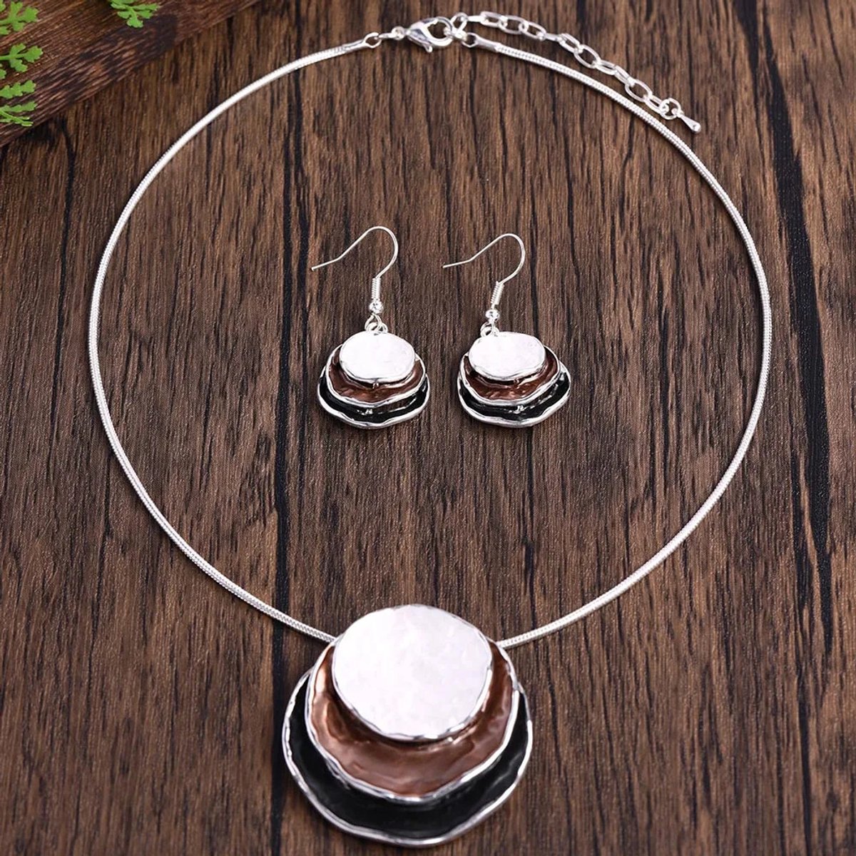 My Sweet Romance® 2-delige Dames Sieradenset – Zilver & Mocha – Ketting & Oorbellen – Geschenkverpakking