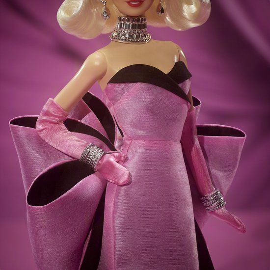 Barbie Signature Marilyn Monroe verzamelpop - Gekleed in de iconische roze jurk uit de film en met ‘Diamonds’-sieraden — afbeelding 5