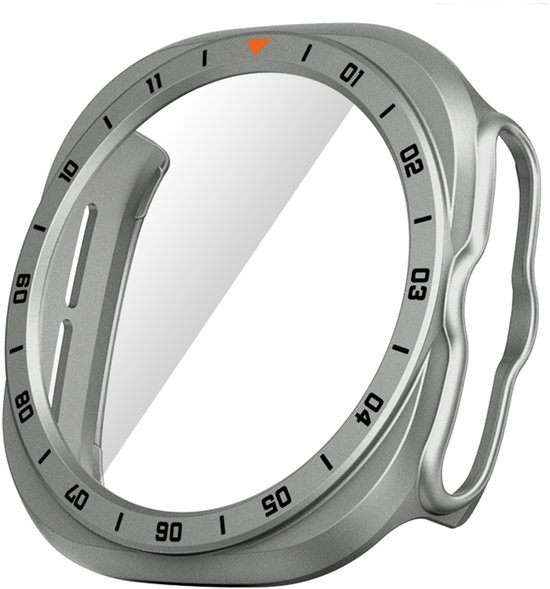 Zilverkleurige horlogebeschermer met markeringen van 0 tot 11 en een oranje driehoekje.