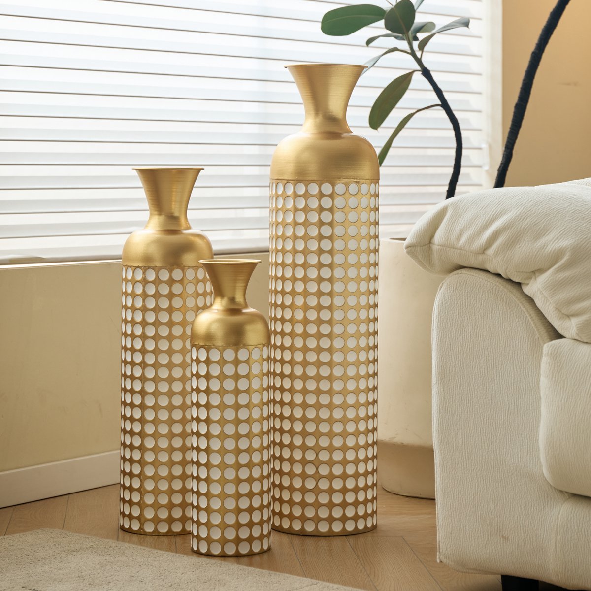 OKWISH Vaas – 3-Delige Bodenvazenset – 83 66 50 Cm – Metaal – Antiek Brons En Wit – Voor Droogbloemen Woonkamer Hal En Beschut Buiten