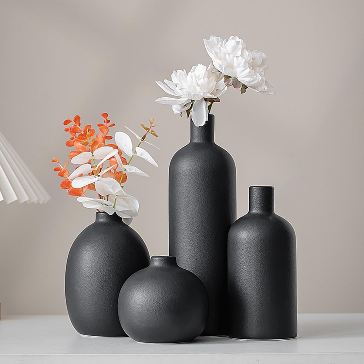 SnelShoppen - Set van 4 Moderne Keramische Vazen, Zwart, Decoratieve Vazen voor Binnen, Perfect voor Pampasgras en Gedroogde Bloemen, Ideaal voor Tafe