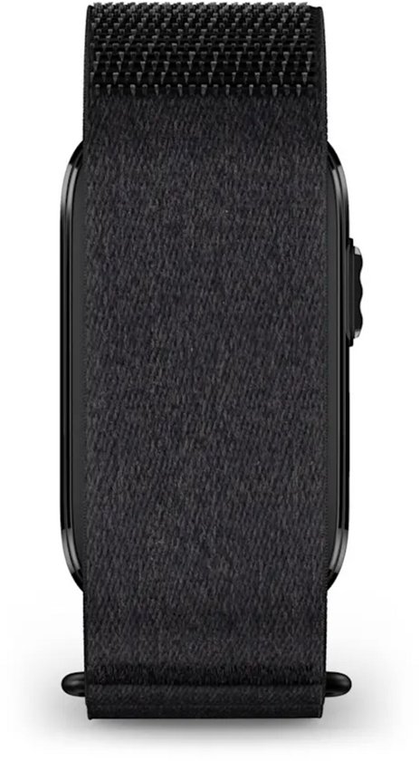 Zwarte Garmin band met een gesp en een textuur die op denim lijkt.