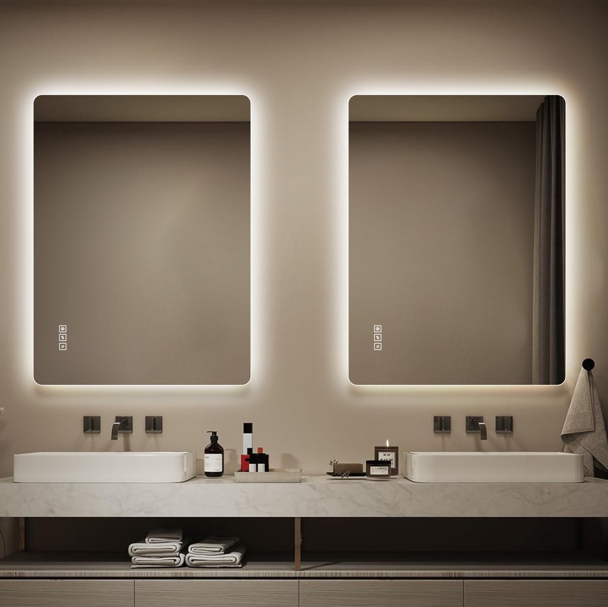 HAUSS SPOLE Badkamerspiegel - 60 x 80 cm - Led Achterverlichting en Anti Beslag - Glas - Zilver - Horizontaal en Verticaal Monteerbaar