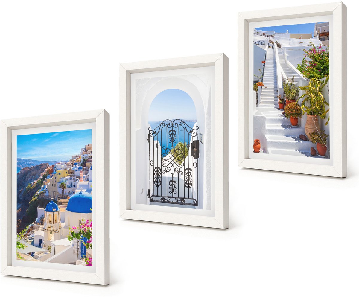 Coloray 3-Delige Schilderij Set - Uitzichten op Santorini en de Griekse architectuur van de stad Oia. - 20x30 - Muurdecoratie - Wanddecoratie - Slaapkamer - Decoratieve Schilderijen