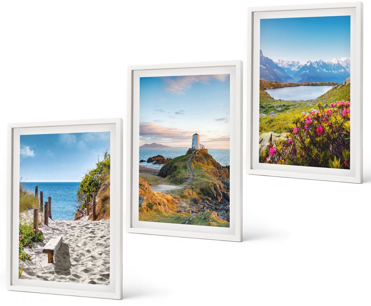 Coloray 3-Delige Schilderij Set - Uitzicht Op De Vuurtoren, Het Strand, De Bergen En De Bloemen. - 40 x 60 - Wanddecoratie - Muurdecoratie - Moderne Interieurdecoratie - Interieur Decoratie