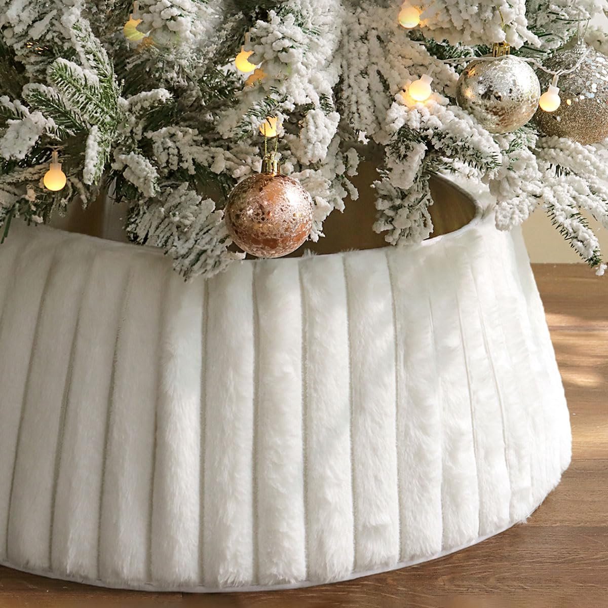 Kerstboom kraag - Bovendiameter 58 cm - Pluchen kerstboom rok - Met gestreepte textuur - Zacht en pluizig kerstboomring - Bohemian boomrok - Voor feestdecoratie en interieur - Wit