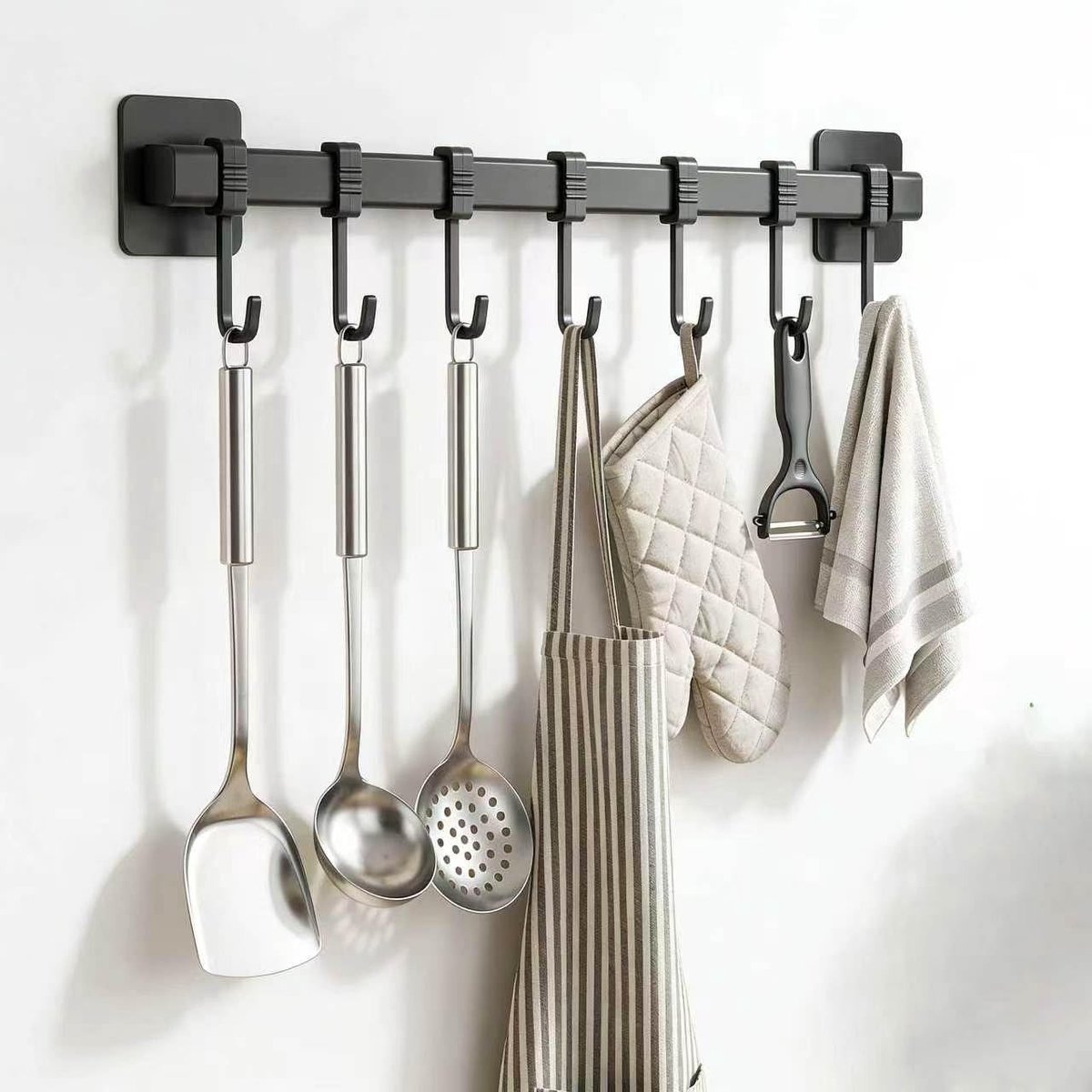 Haaklijst - Zwart - 40 x 9 x 6 cm - Zelfklevende Haaklijst met 8 Haken - Voor Keuken, Badkamer en Garderobe