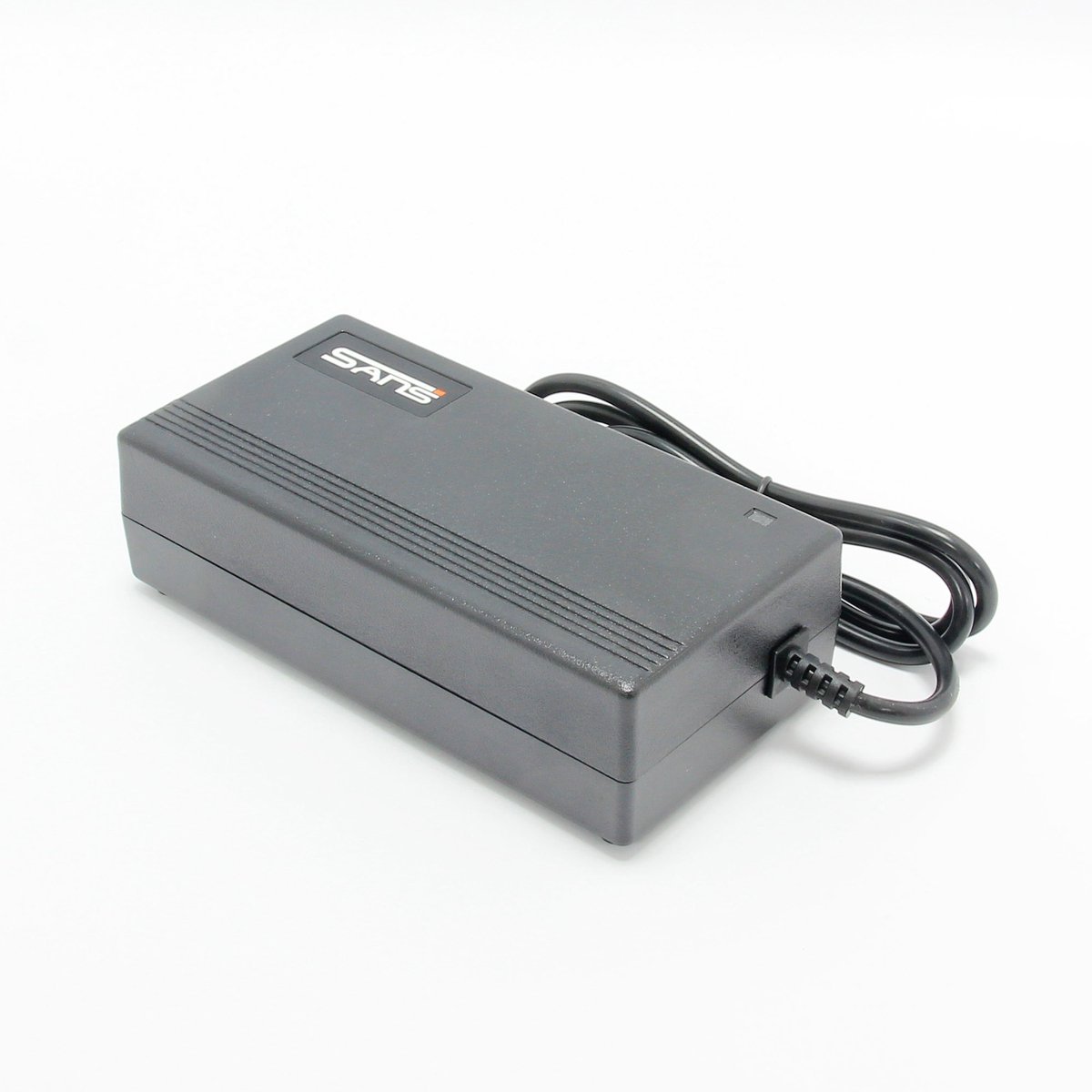 SANS SSLC126V42 Snellader 42V 3A – DC 2.1 Connector