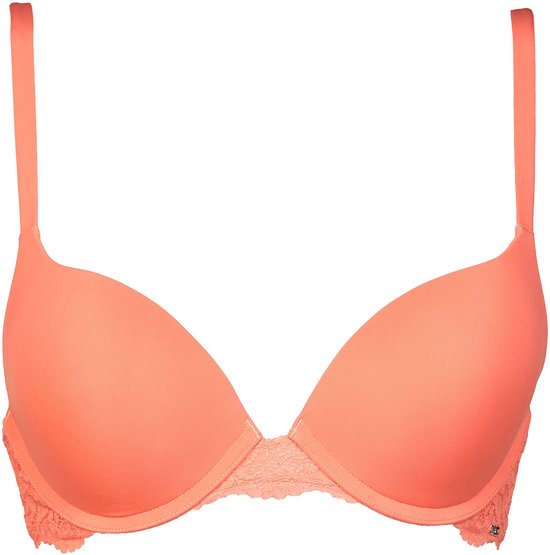 Koraalroze BH met kantranden, voorgevormde cups en verstelbare bandjes.