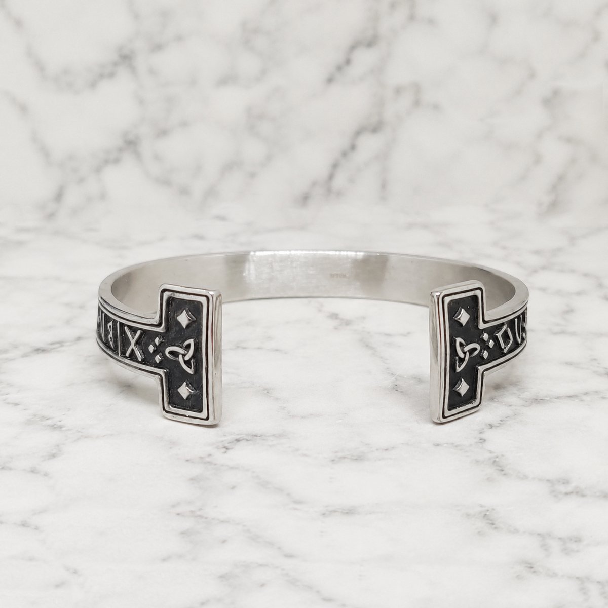 Mei's Viking Old Runes - Viking Armband - Rune - 316L RVS - Zilver/Zwart - polsmaat 16,5 t/m 19,5 cm