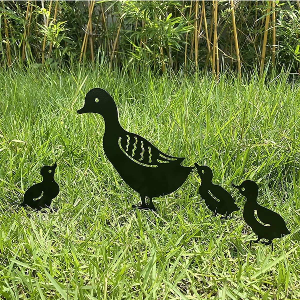 Dailygoods- Tuinpalen Set van 4 - Metalen Eenden - Decoratieve Tuinstekers - Roestkleurig - Buitenaccessoires - Multifunctioneel Design