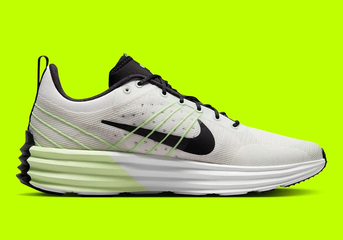 Nike Lunar Roam “Barely Volt” Wit