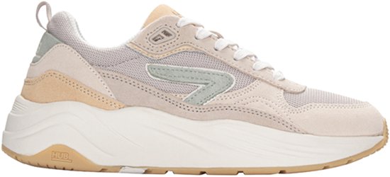 Crème en beige suède sneaker met lichtblauwe accenten, witte veters en dikke zool.