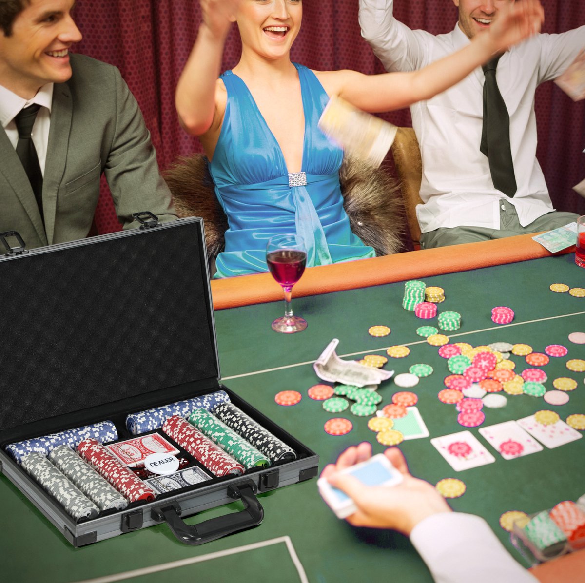 Pokerset, 400 chips 11,5 gram, 2 kaartdecks, 5 dobbelstenen, speelmat