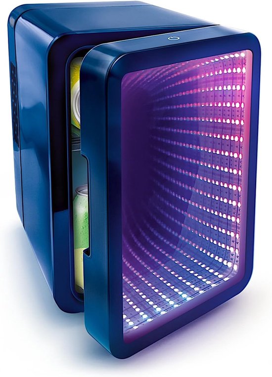 Donkerblauwe mini koelkast met deur open, inhoud zichtbaar, en een paarse infinity mirror LED-tunnel.