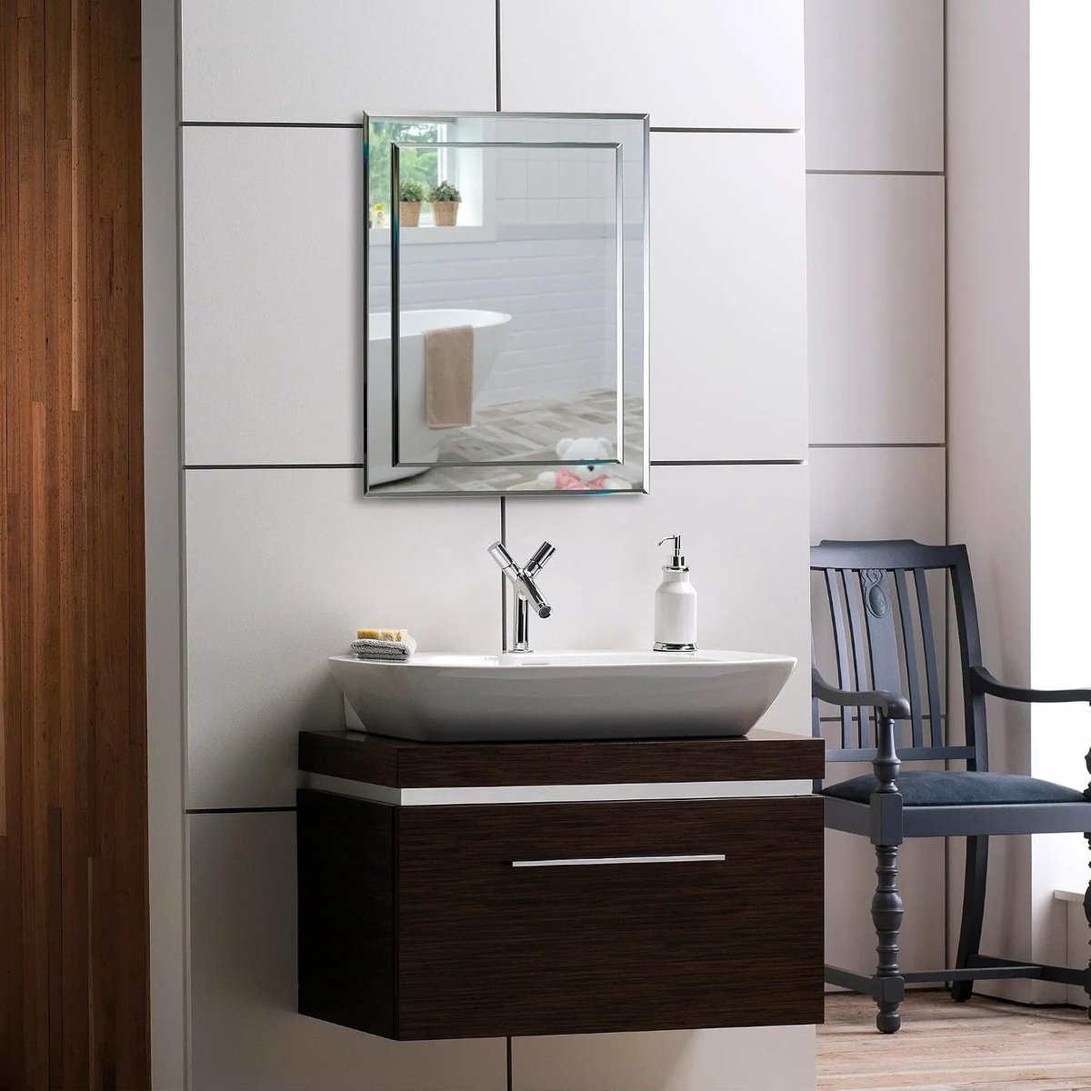 Badkamerspiegel 50cm x 40cm - dubbel glas - moderne en stijlvolle afwerking - perfect spiegelbeeld - ShopVlot