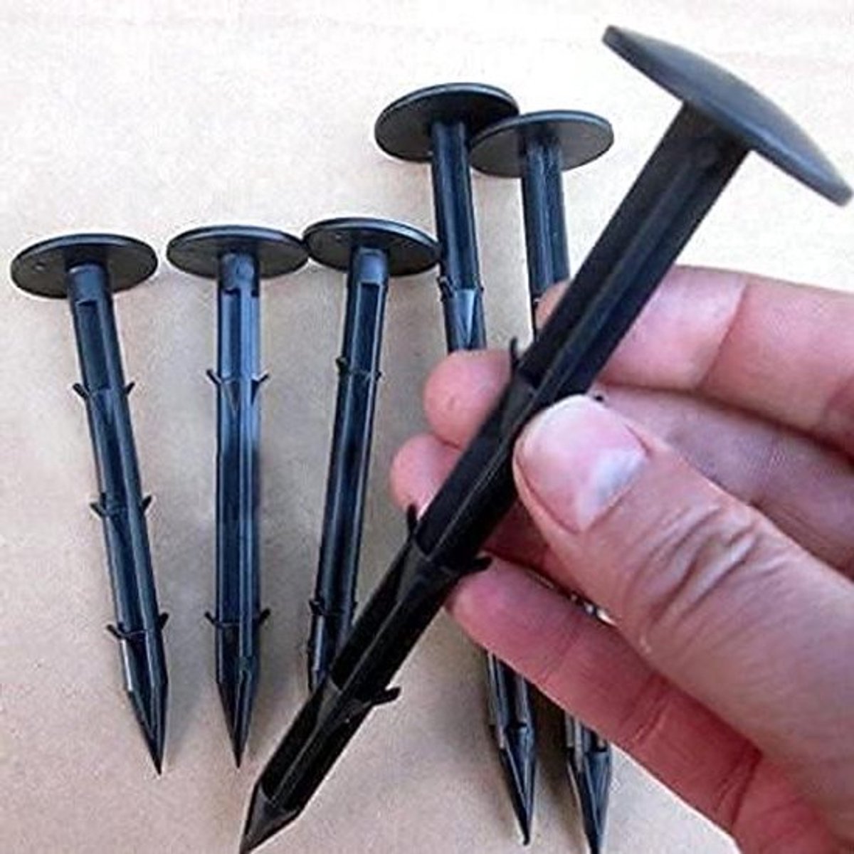 50 stuks plastic haringen voor onkruidbestrijding en grondblad - 16 cm - Bevestigingsharingen voor tuin - Onkruidstof pinnen - Onkruidmembranen vastzetten.