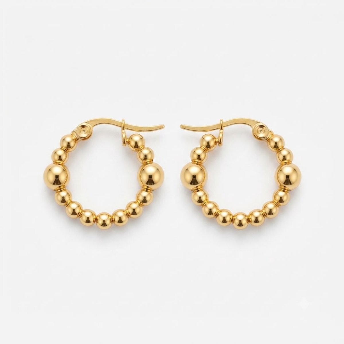 Dames Oorringen Goudkleurig – Oorbellen met Bolletjes – 316L Chirurgisch Staal – 20 mm – Gouden Oorbellen Dames