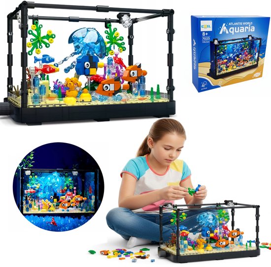 Collage montrant un kit d'aquarium à construire, sa boîte, une fille y jouant et une vue détaillée de l'aquarium.