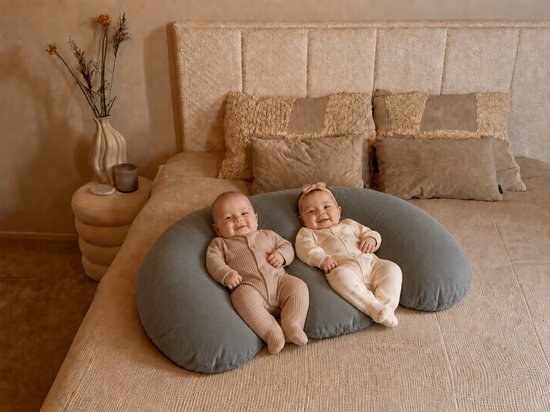 Tweeling voedingskussen met afneembare green voedingskussenhoes — afbeelding 2